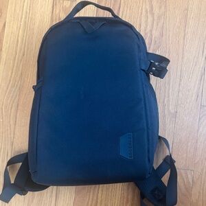 Bagsmart Camera Backpack